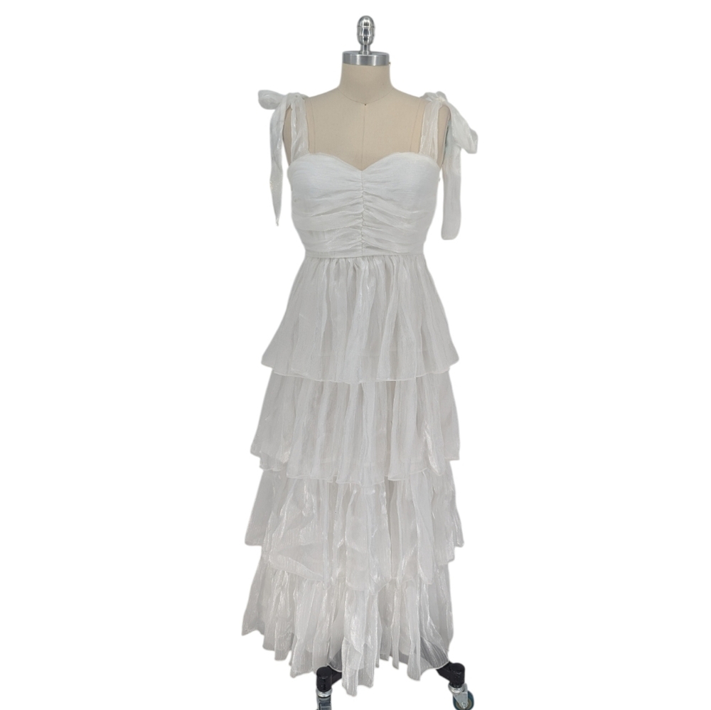 11504 Lulus Sweetheart Tired Maxi Dress White size Medium bohemian wedding